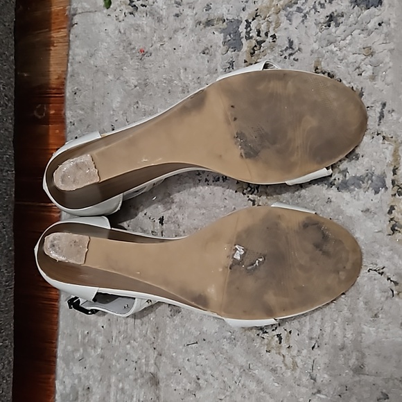 Wedge - Picture 4 of 6